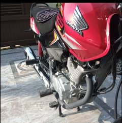 Honda CB 125F Red Colour