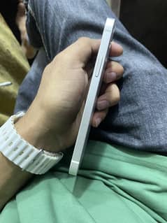 Iphone 12 64Gb factory unlock 83Battery Health front 10/9 and back 10%