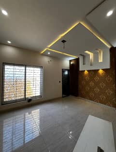 10 Marla Brand New Lower Portion For Rent In Park View City Lahore.