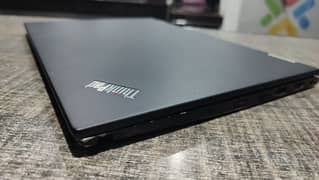 Lenovo Yoga 8GB 256SSD