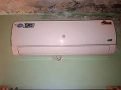 1.5 ton invertor Ac like new