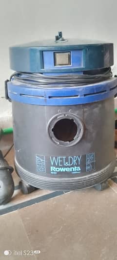 Vacuum cleaner France made