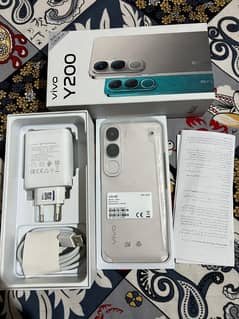 VIVO Y200