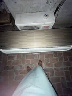 orient ac bilkul Chalu halat ma ha au gas nahi