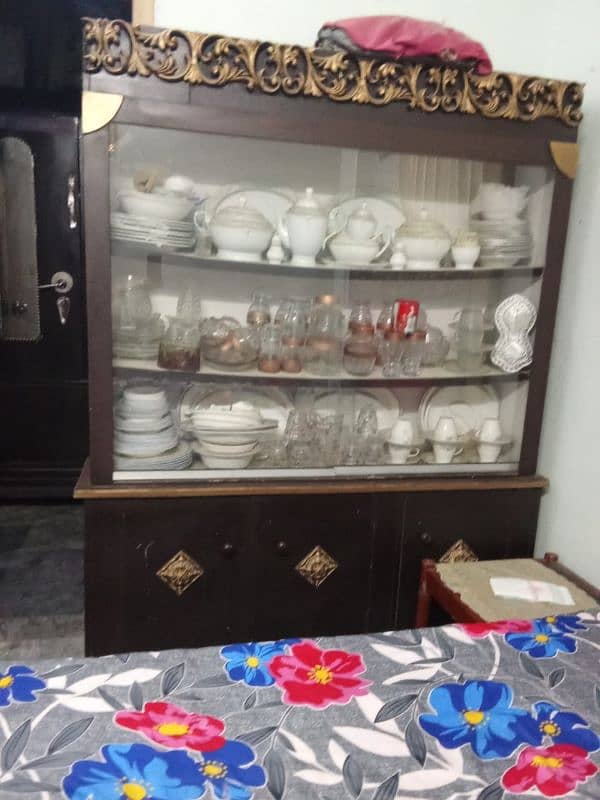 complete bed set with side table mirror table 5