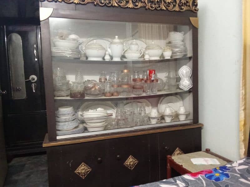 complete bed set with side table mirror table 7