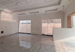 In Lahore You Can Find The Perfect Building For rent