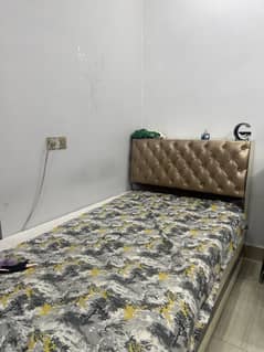 High quality single bed with secret storing space.