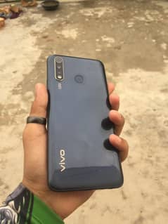 Vivo y19 Good Price Available