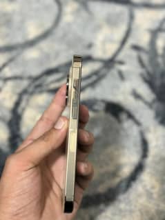 iPhone 14 with box 10/10 condition Battery 84