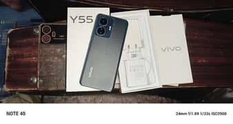 Vivo y55 urgent sale for Ned money 10+10 condition one hand use