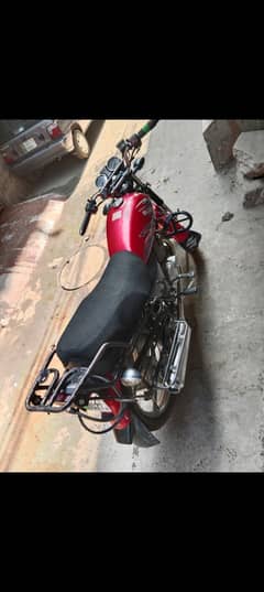 Suzuki gs150se
