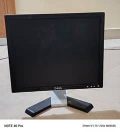 17 inches display dell monitor with stand