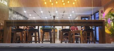 Bar table