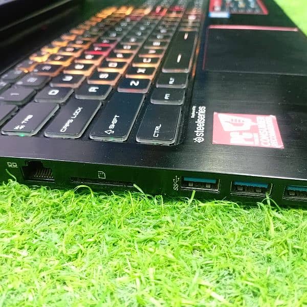 MSI gaming laptop,i7 8th gen, GTX 1060 ,6gb 8