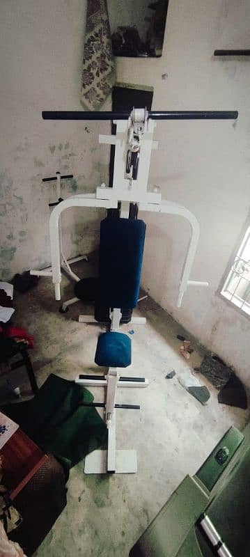 Multiple functions gym machine 3