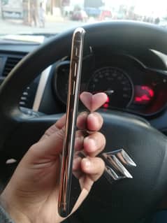 iPhone XS