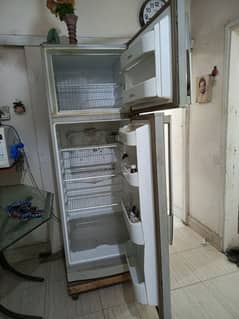 dawlance full size fridge