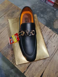 Men's formal shoes or pumpy