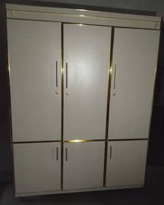 beutiful almari 3 door