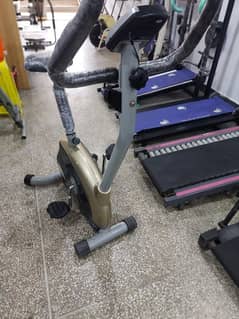Magnetic exercise cycle