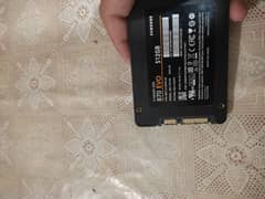 Ssd card 512GB , model MZ-77E120 , Brand SAMSUNG