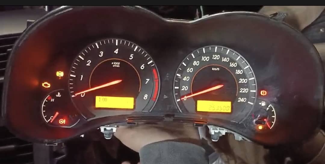 corolla 10 12 gli lights door cards power samaan all body parts 3