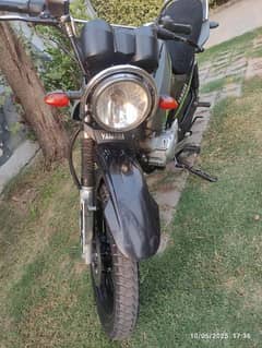 ybr125g new metallic gray