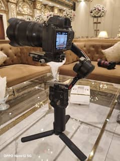 DJI