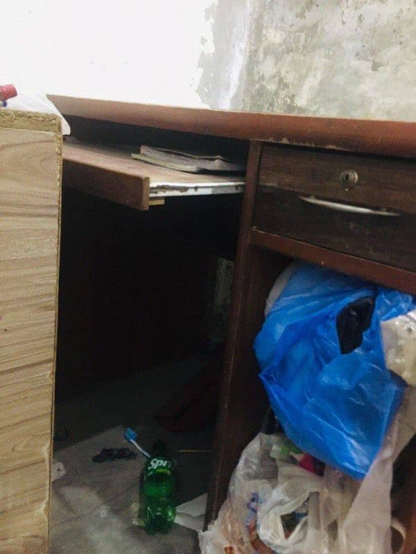Computer Table 2