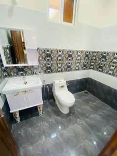 1 kanal , 1 lower floor for rent