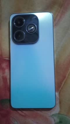 Infinix hot 40i.  4GB  128 GB