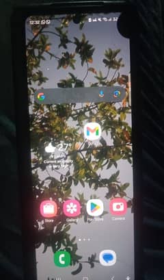 Samsung z fold 3 12 265gb good camera no exchange please