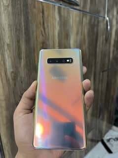 SAMSUMG S10+