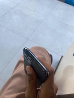 Iphone 11 pro 256gb battery health 74 dual PTA only 2x camera blur 1.9