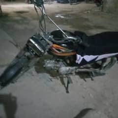 hi speed karachi 70 complt peper ok engin bike