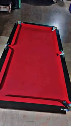 snooker table 4/8 red