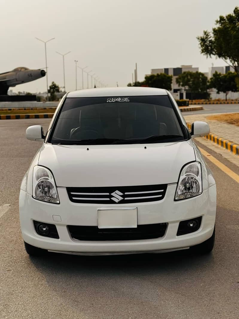 Suzuki Swift 1.3 DLX Total Genuine 0