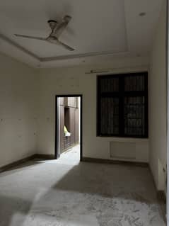Kanal full house for rent in faisal town for office and family