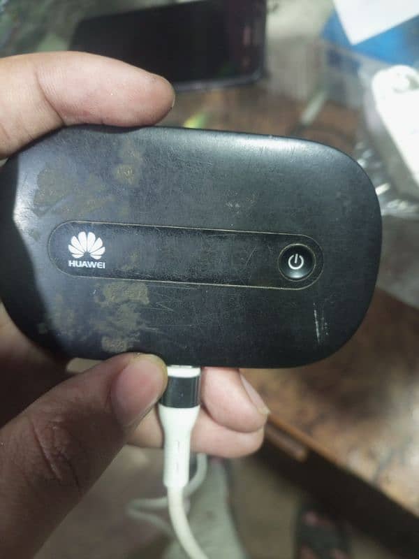 huawei wifi divice battery timing is 1.30 hours all sims working 5