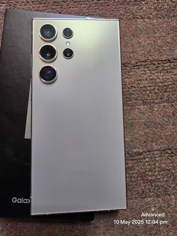 Samsung S24 ultra titanium gray 1 month warranty 2