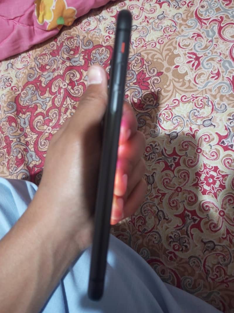 iPhone 11 non pta 1