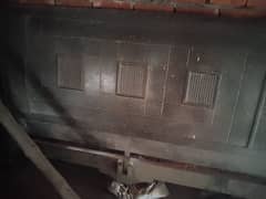 I sell my wooden King size bed