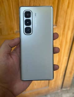 only 2 month use  complete box  no any fault