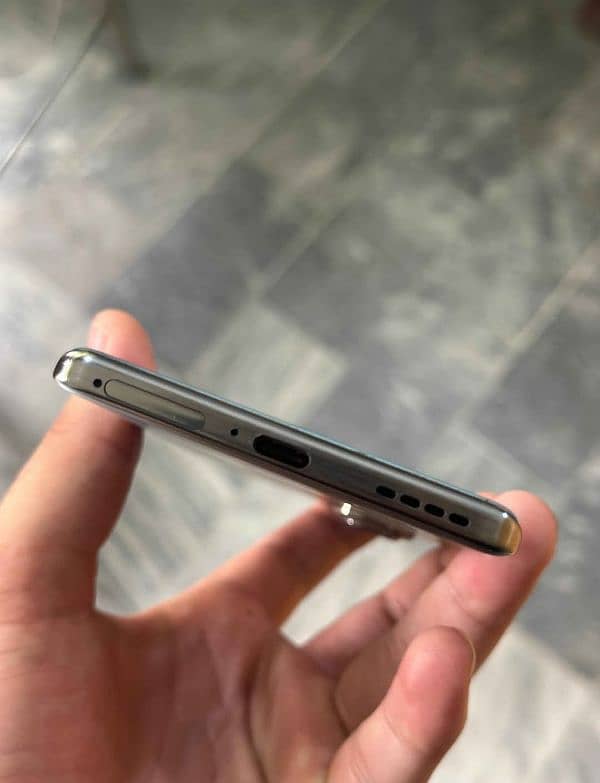 only 2 month use  complete box  no any fault 2
