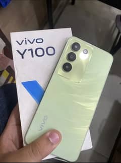 Vivo y100 full box 8 256 no exchange  read a add