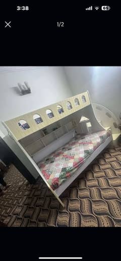 Space-Saving Bunk Bed with 3 Comfy Mattresses – Great Deal!