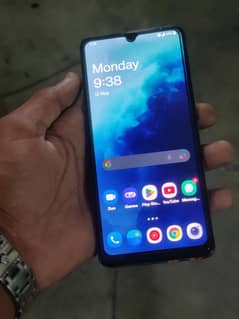 8/128 snapdragon 855 PUBG 90 fps