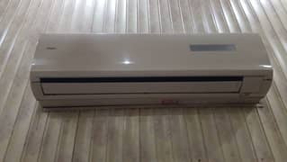1.5 tan Haier indoor
