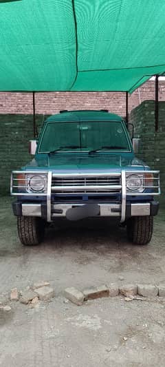 Mitsubishi Pajero 1990